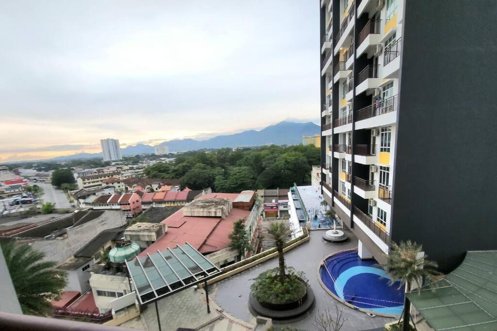 Ipoh City Centre Majestic Homestay Pool View 3 Mins Walking To Famous Food Places & 15Mins To Old Town Ipoh By Happy Homestay Extérieur photo