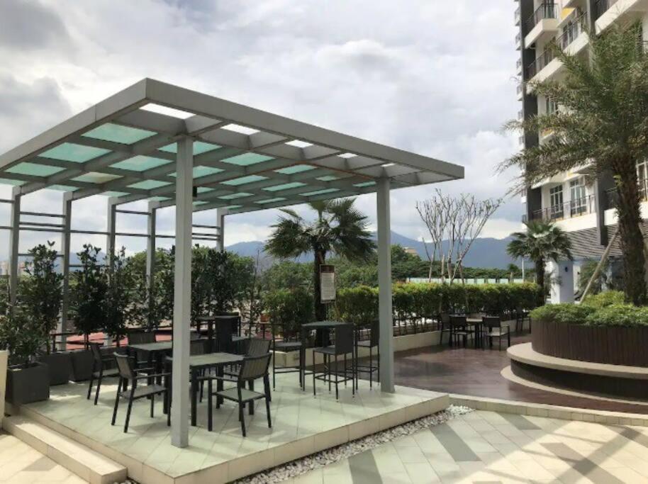 Ipoh City Centre Majestic Homestay Pool View 3 Mins Walking To Famous Food Places & 15Mins To Old Town Ipoh By Happy Homestay Extérieur photo
