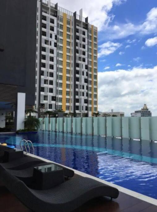 Ipoh City Centre Majestic Homestay Pool View 3 Mins Walking To Famous Food Places & 15Mins To Old Town Ipoh By Happy Homestay Extérieur photo